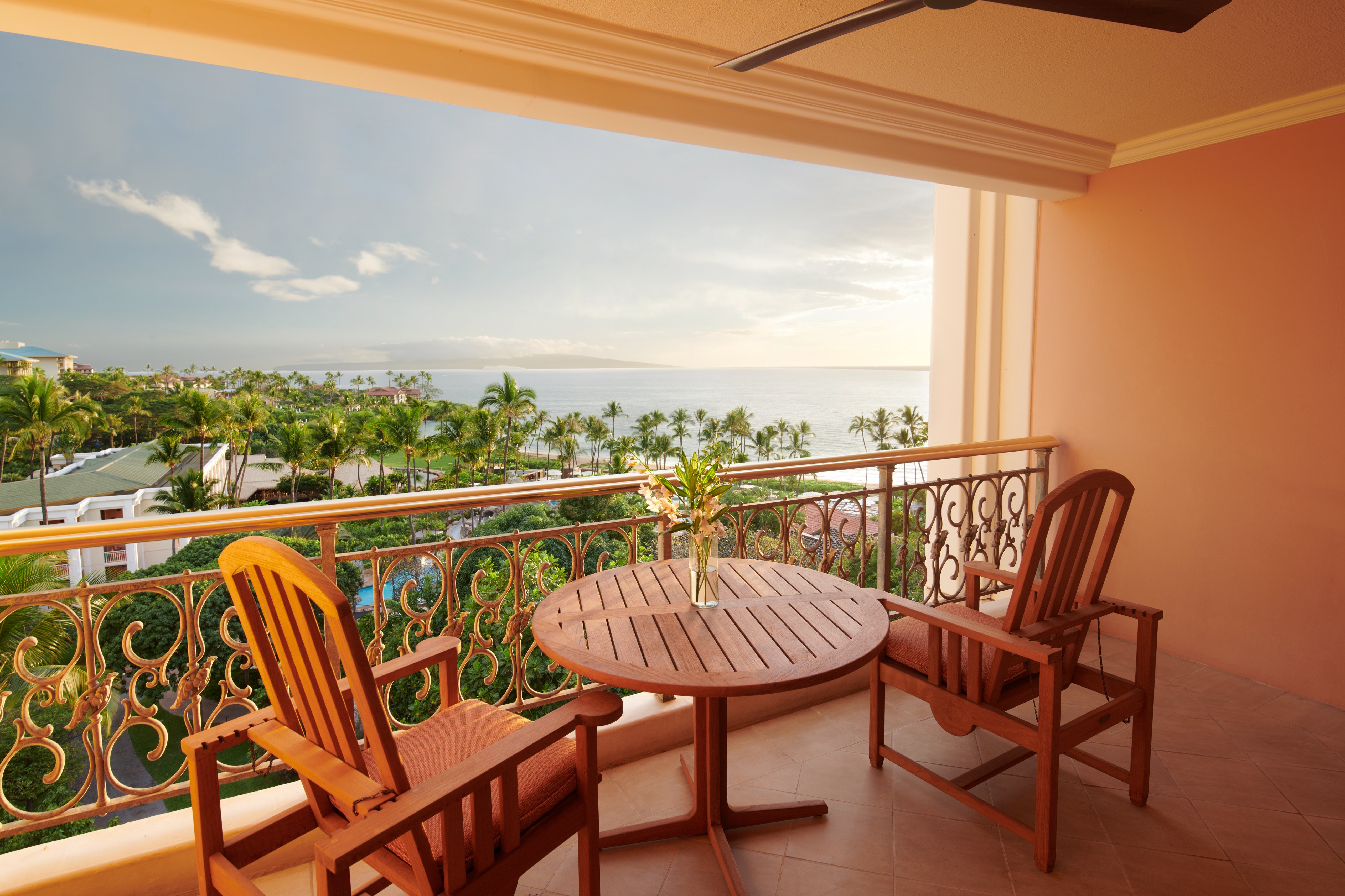 Napua Lanai Deluxe Ocean View.jpg