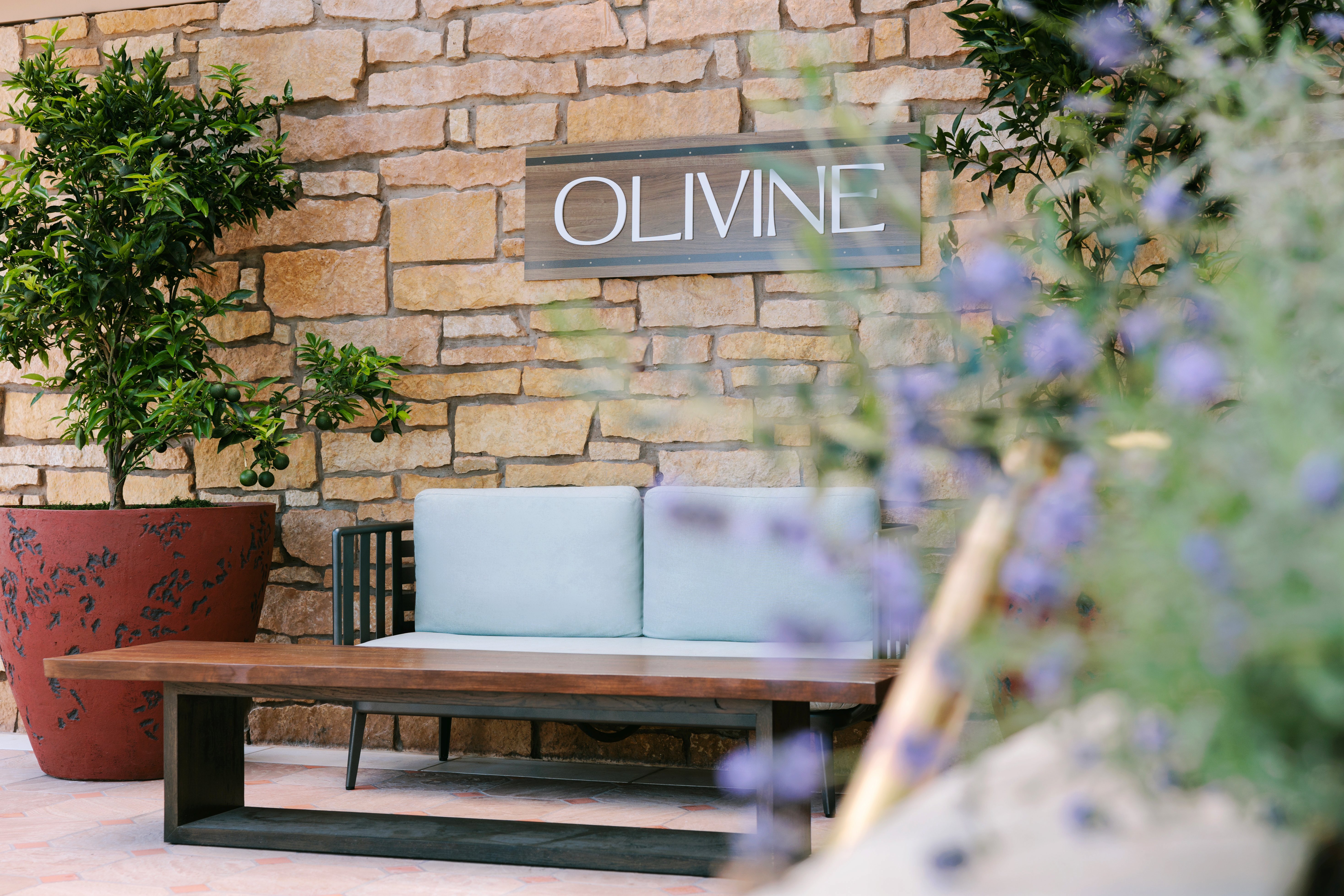 olivine outdoor sign