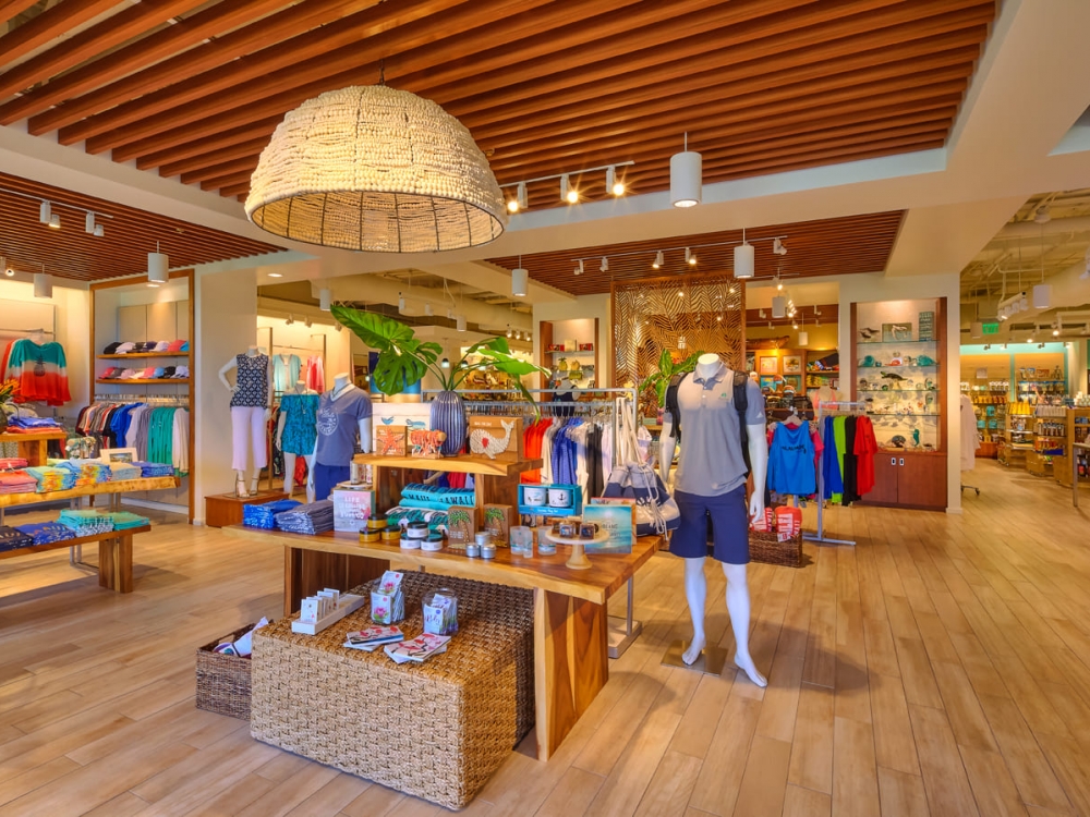 interior view of the Grand Wailea retail shopping area