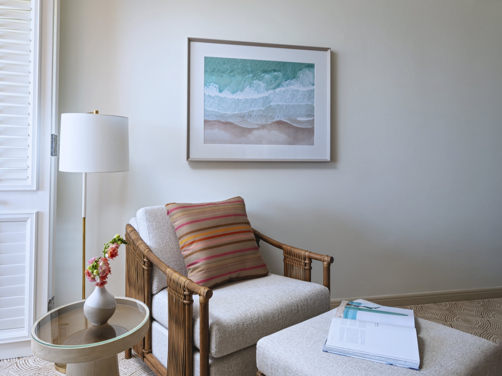 Napua Suite Sitting