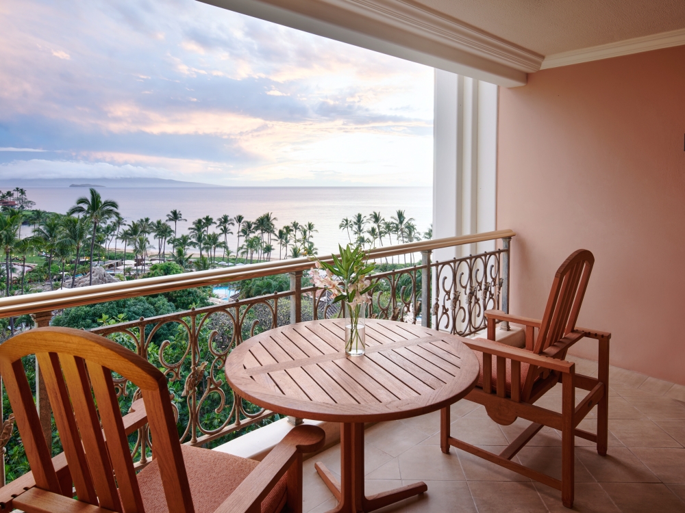 Napua Lanai Deluxe Ocean View Sunset.jpg