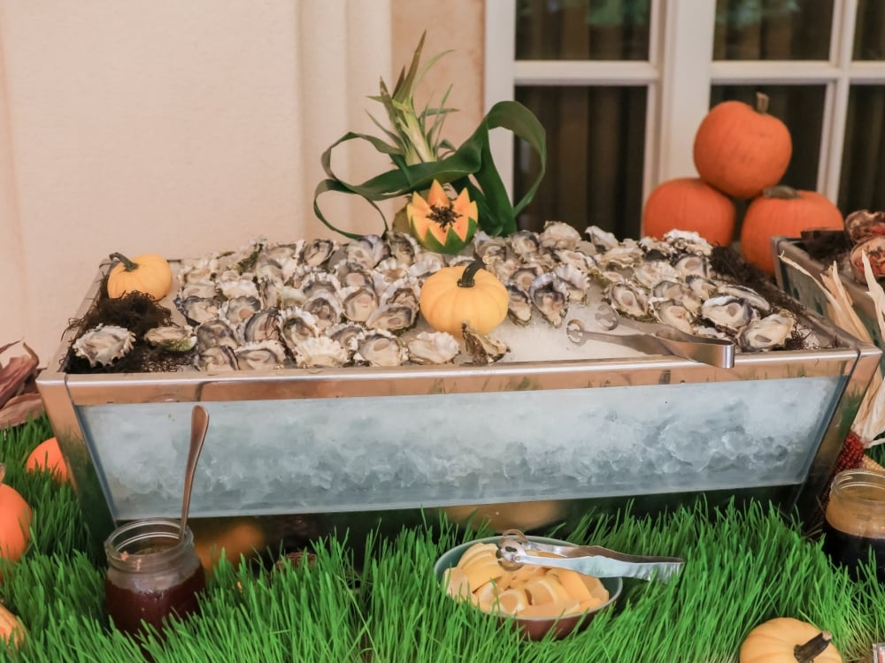 thanksgiving raw bar