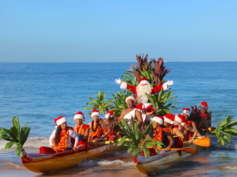 Santa Outrigger