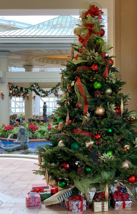 Grand Wailea Holiday Tree