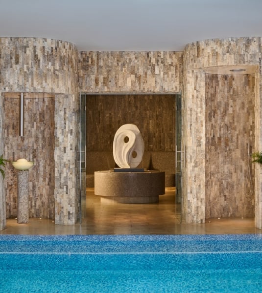 Vitality Pool and Hammam Sculpture at Kilolani spa