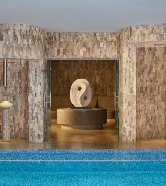 A Hammam statue in the lobby of the Kilolani spa