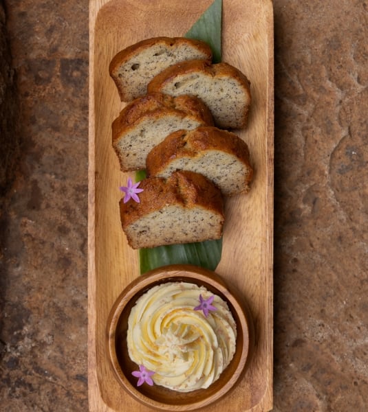 in-room amenity banana bread