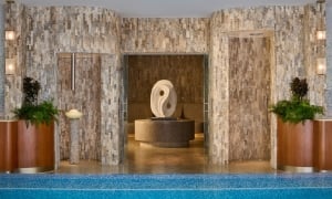 Vitality Pool and Hammam Sculpture at Kilolani spa