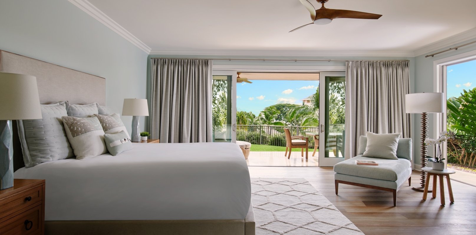 hoolei master bedroom