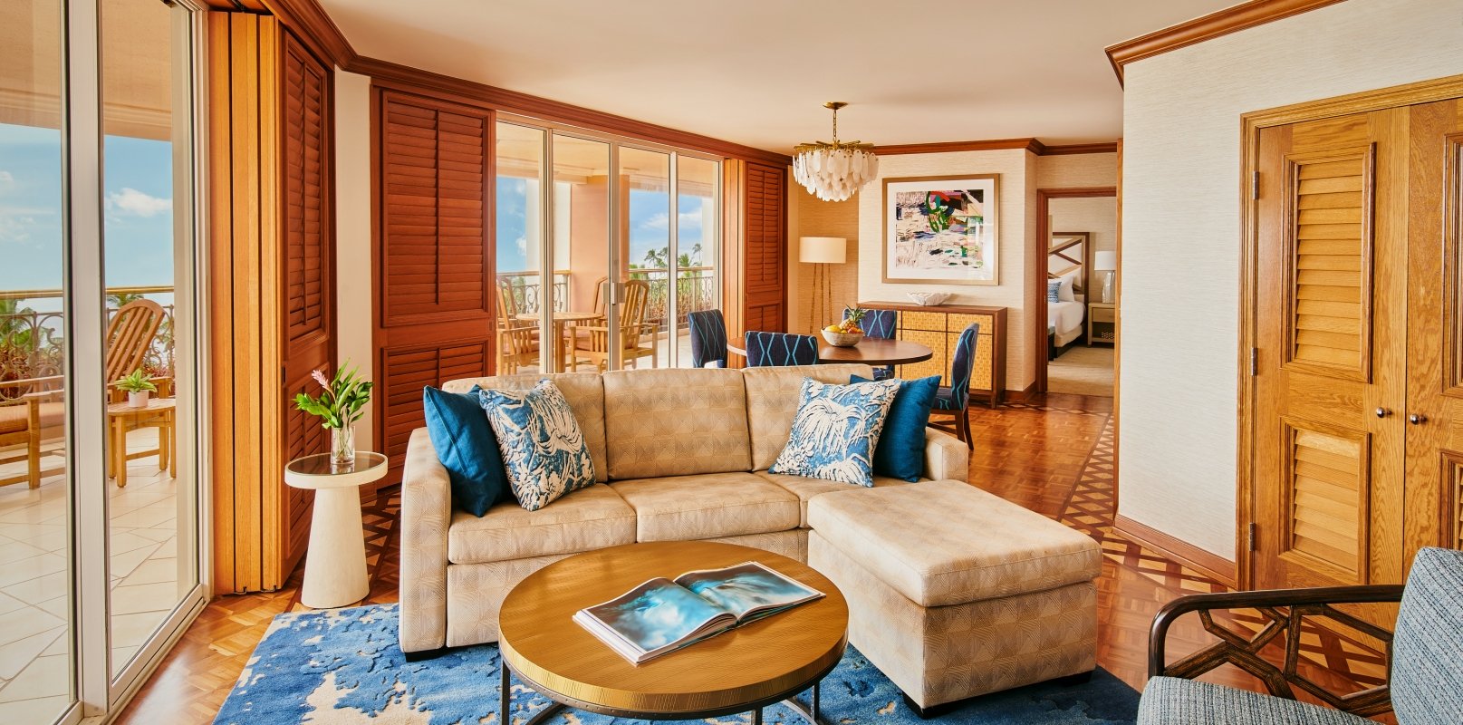 Napua Royal Suite Living & Dining