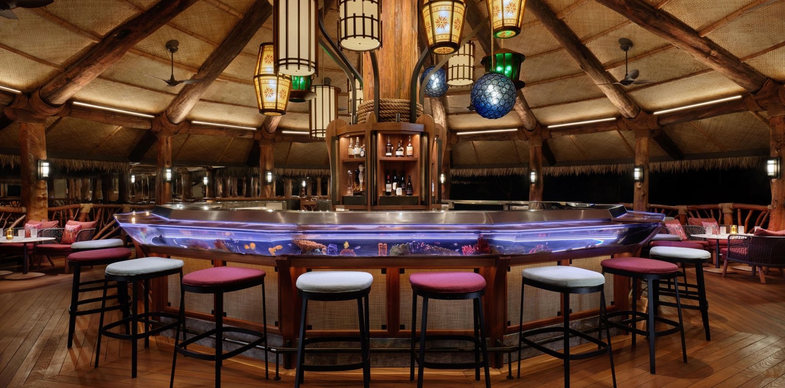 Humuhumunukunukuāpuaʻa Hero Bar