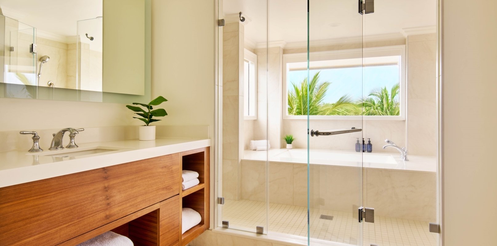 Honuaʻula Suite Bathroom, website