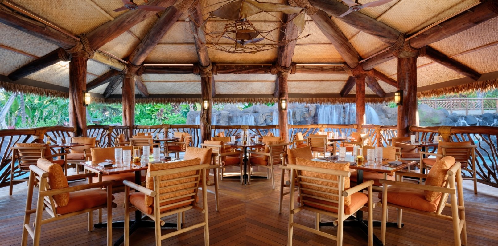 Humu private events Waterfall Dining