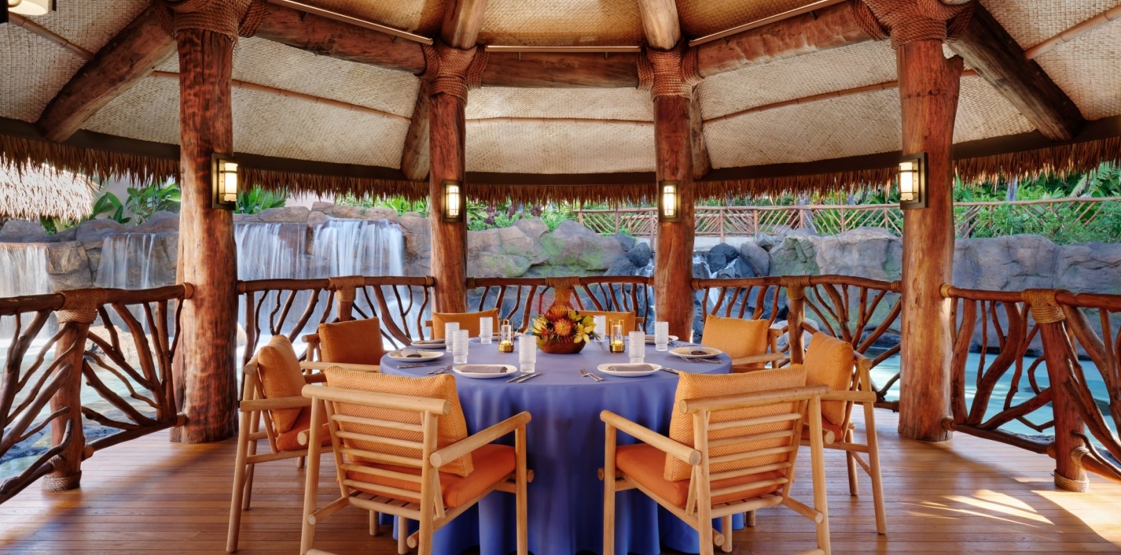 waterfall special dining experience