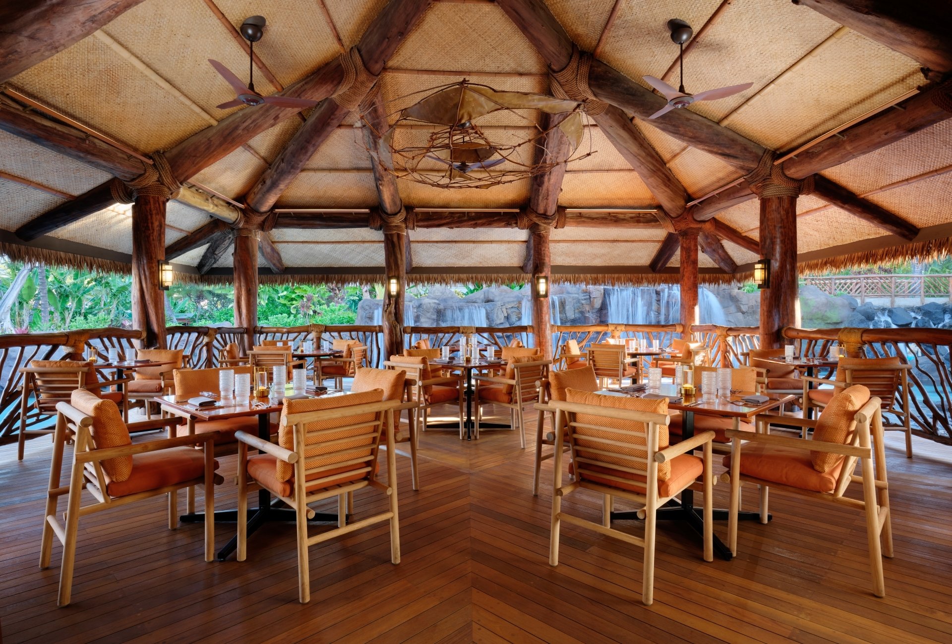 Humu private events Waterfall Dining