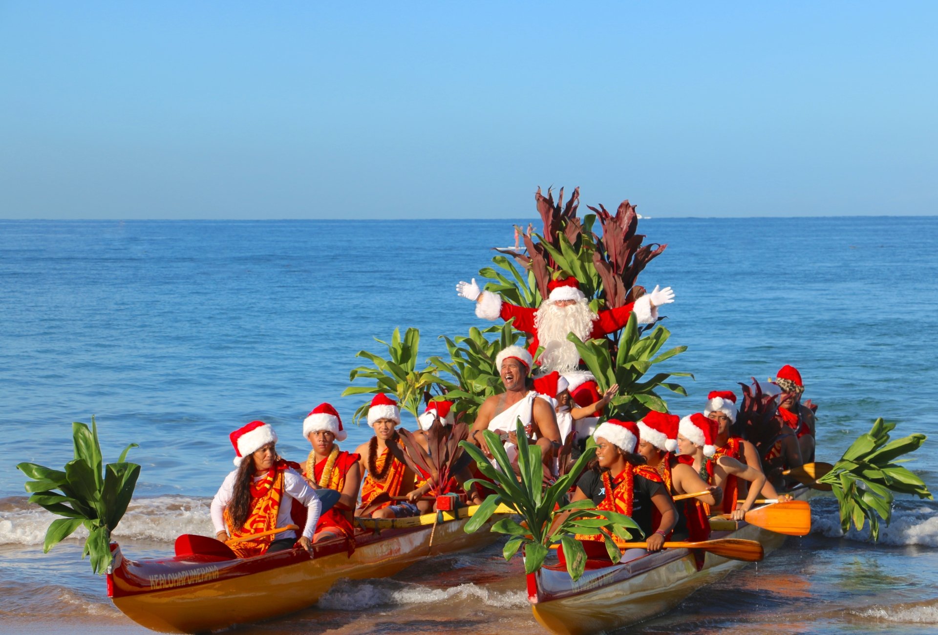 santa's arrival by outrigger
