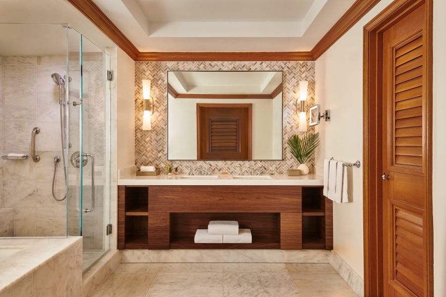 Napua Royal Suite Bathroom.jpg