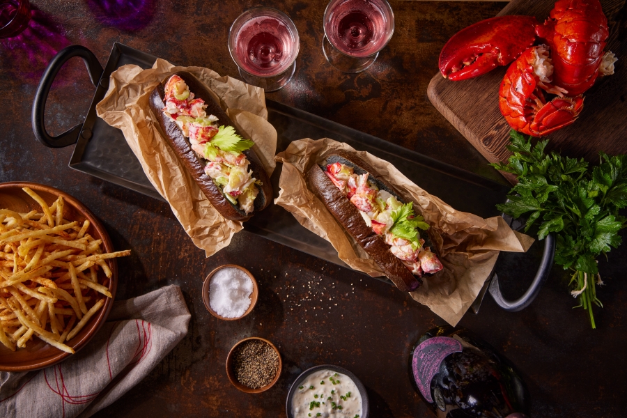 LobsterRoll_Retouch.jpg